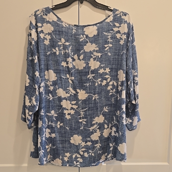 NWOT Fred David Blue Floral 3/4 Sleeve Blouse - Picture 9 of 9